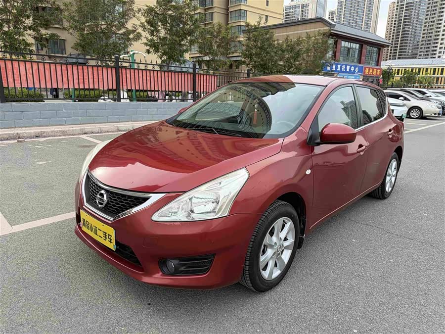 Nissan Tiida 2011