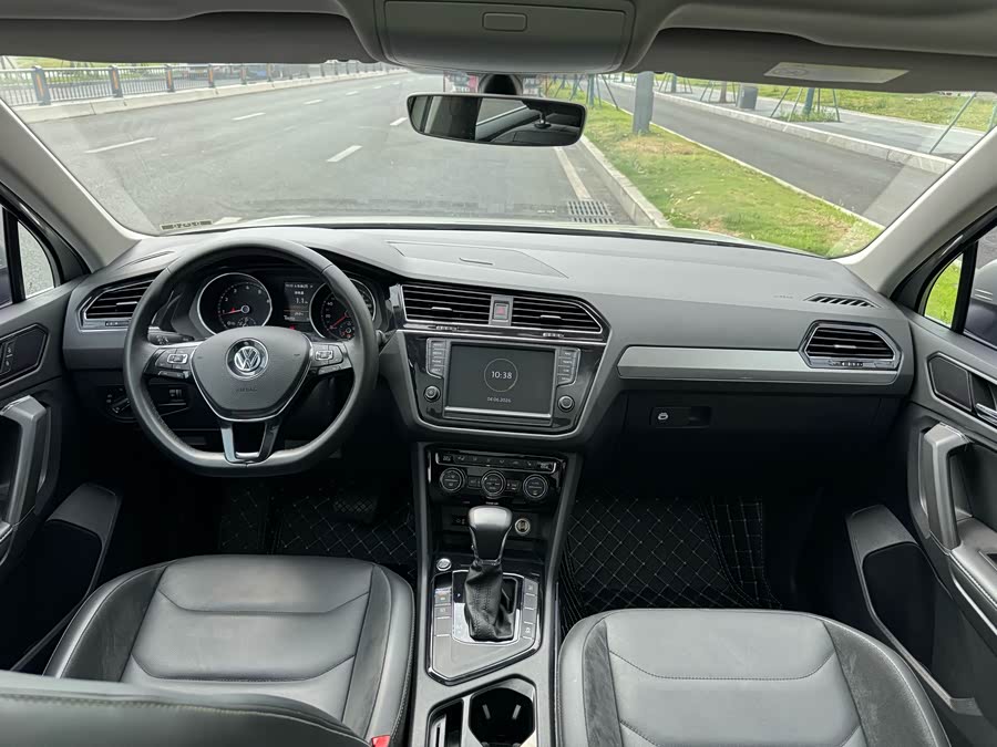 Volkswagen Tiguan L 2017