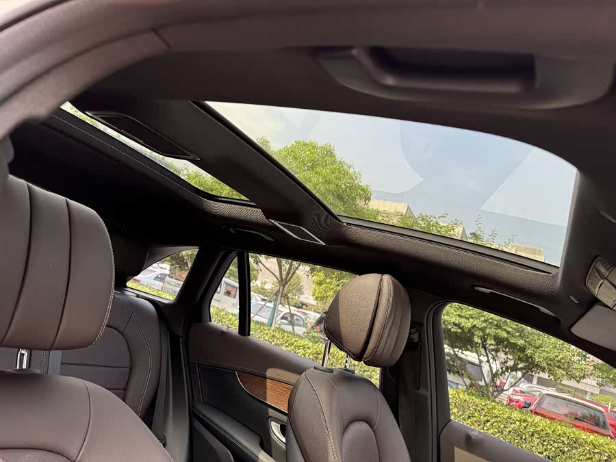 Mercedes-Benz GLC 2022 — фото 16
