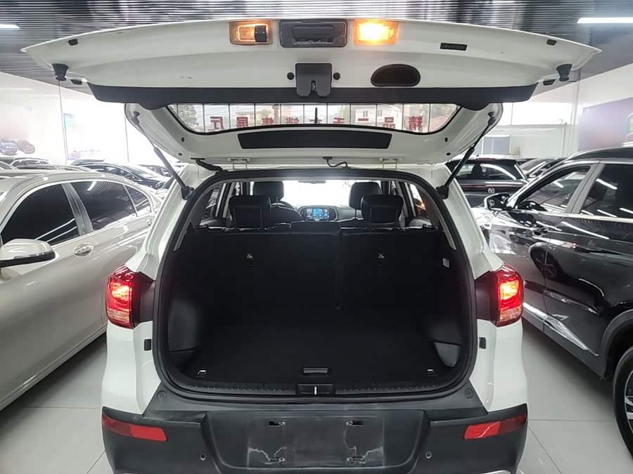 Kia KX3 Proud Running 2015 — фото 19