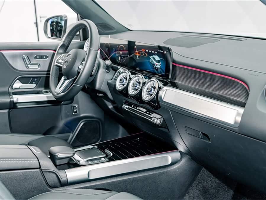 Mercedes-Benz GLB 2023 — фото 17