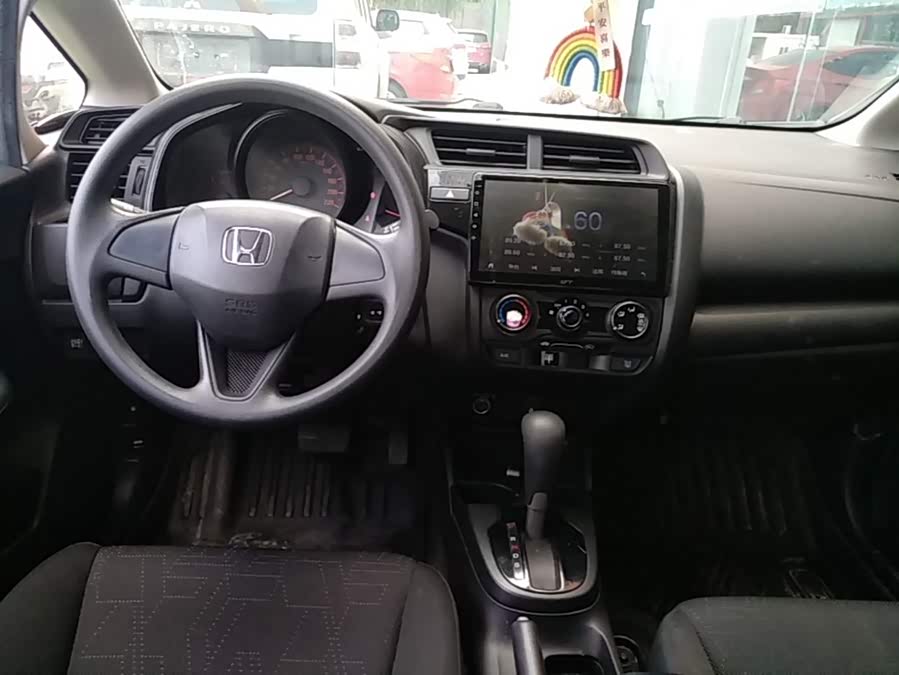 Honda Fit 2018 — фото 10