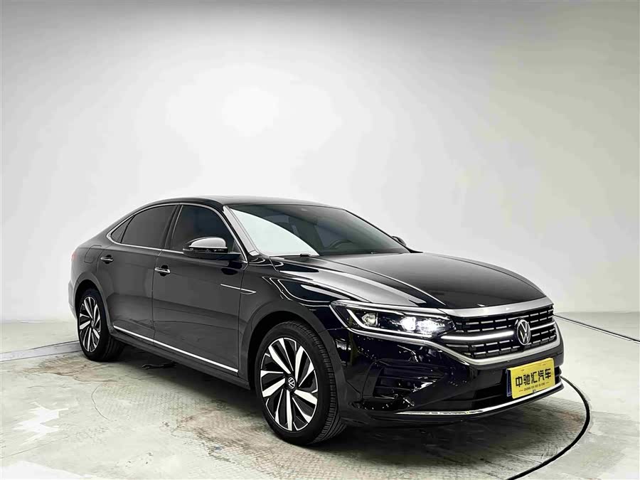 Volkswagen Passat 2023