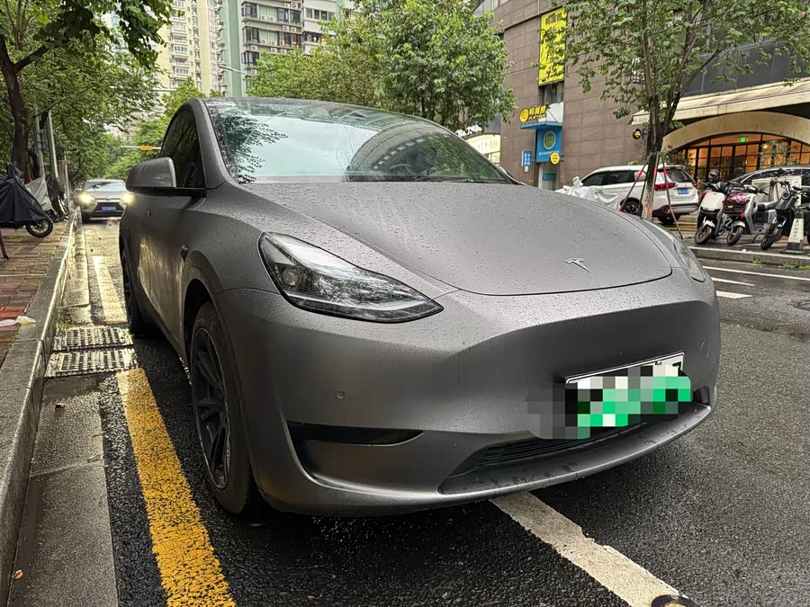 Tesla Model Y 2022