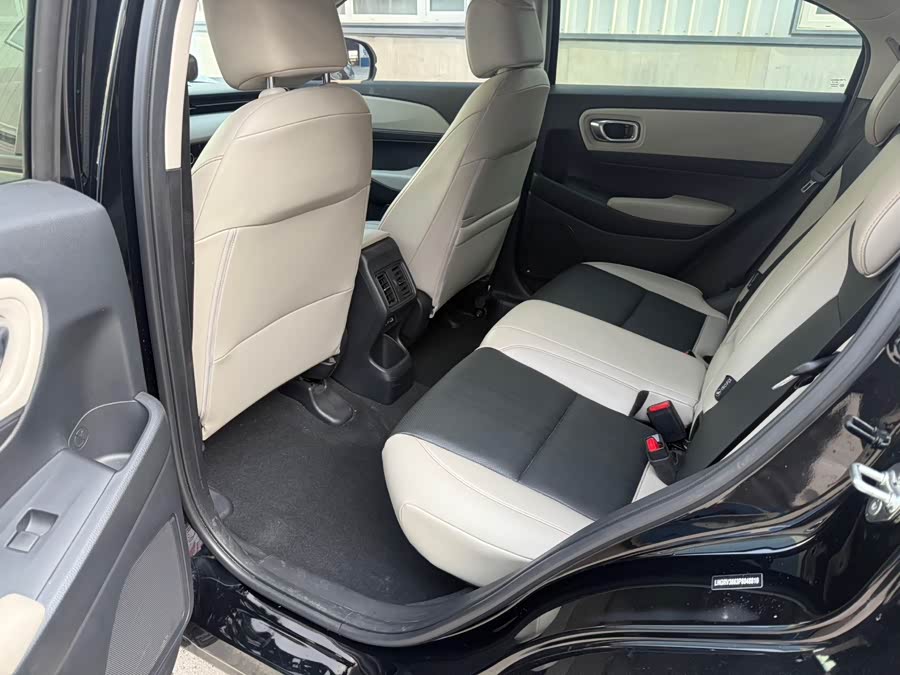 Honda Vezel 2023 — фото 13