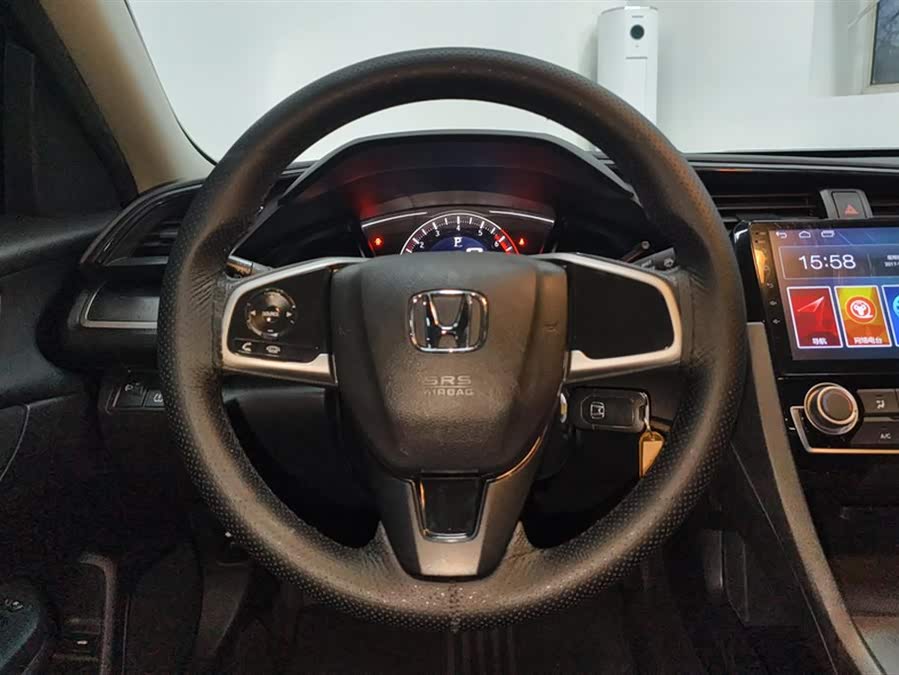 Honda Civic 2016 — фото 15