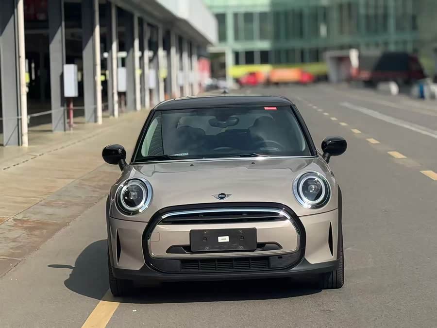 MINI MINI 2022