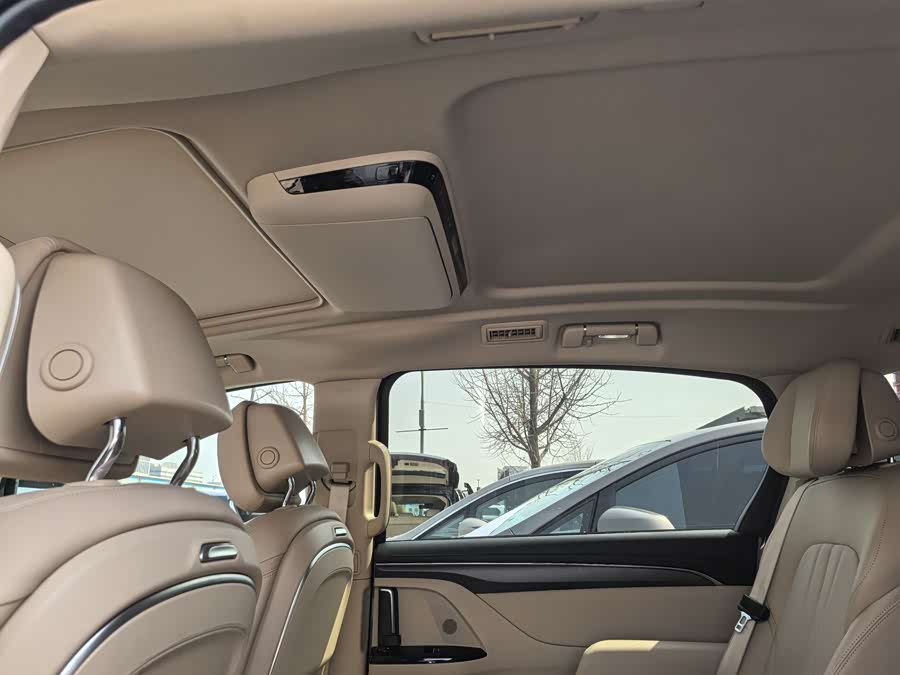 Buick GL8 New Energy 2025 — фото 13