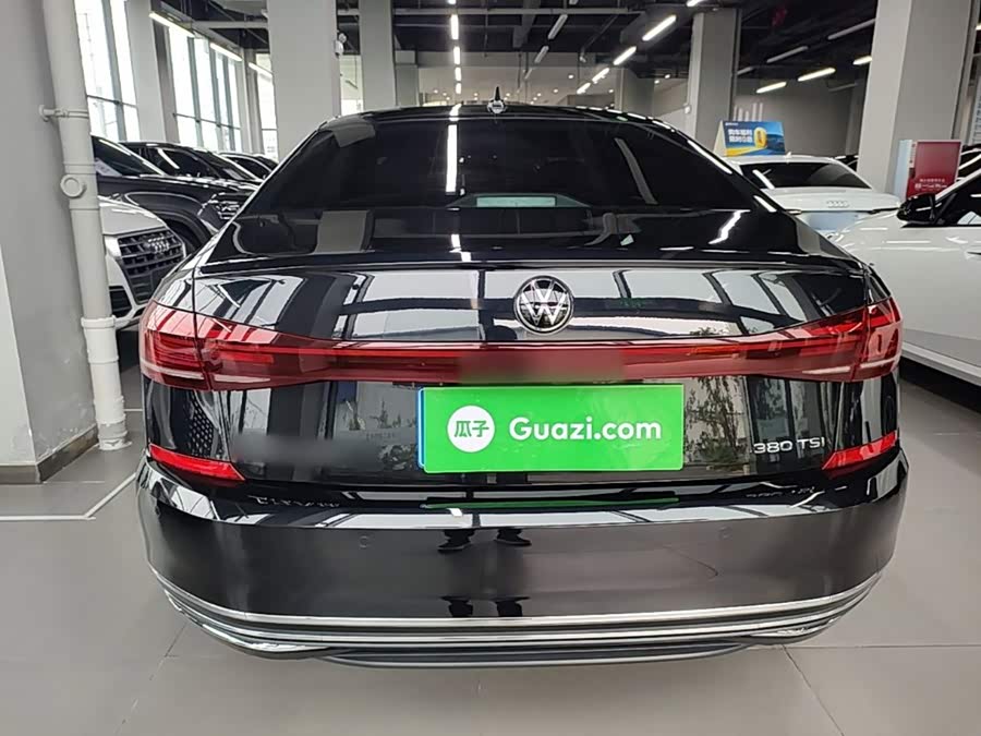 Volkswagen Passat 2025