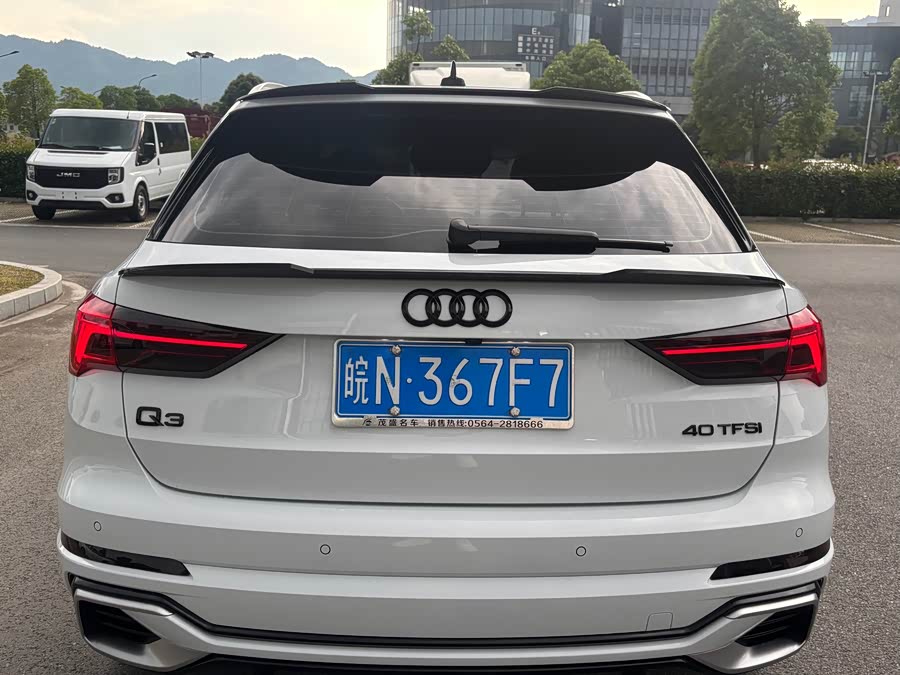Audi Q3 2023 — фото 16