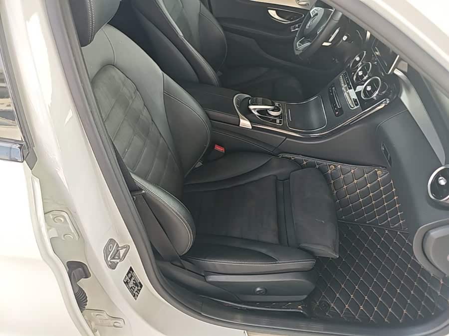 Mercedes-Benz C-Class 2017 — фото 25