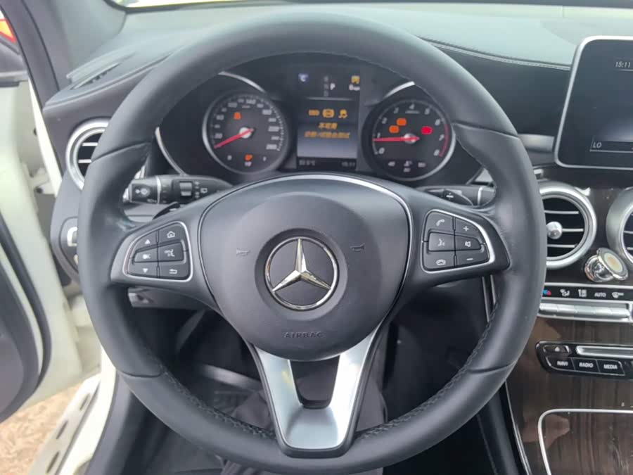 Mercedes-Benz GLC 2018 — фото 11