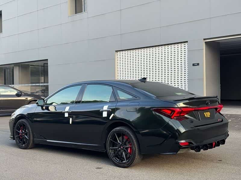 Toyota Avalon 2019 — фото 11