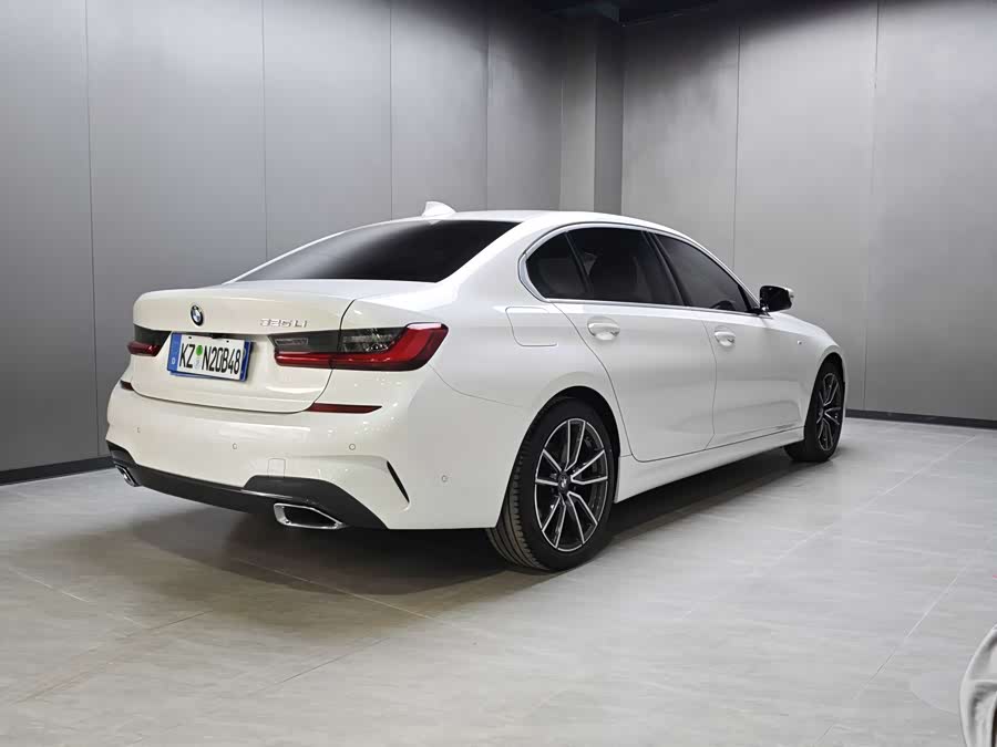 BMW 3 Series 2021 — фото 19