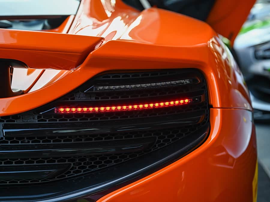 McLaren 650S 2014 — фото 23