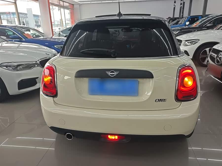 MINI MINI 2019