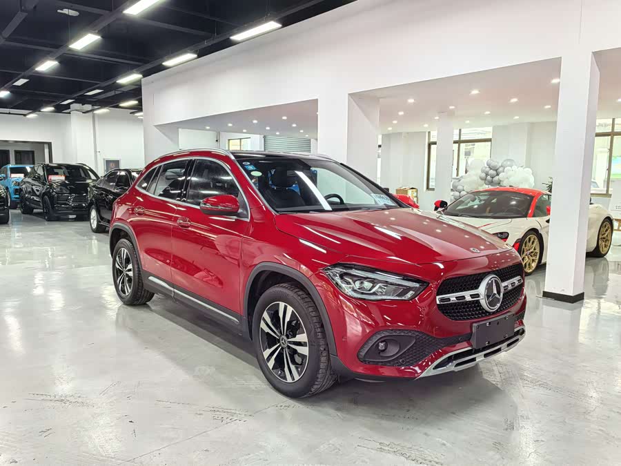 Mercedes-Benz GLA 2020