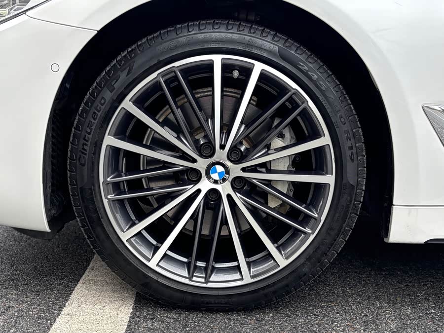 BMW 5 Series 2020
