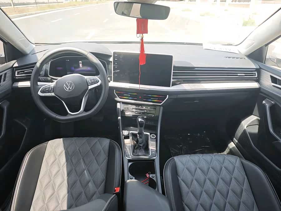 Volkswagen Sagitar 2023