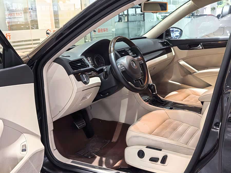 Volkswagen Passat 2014