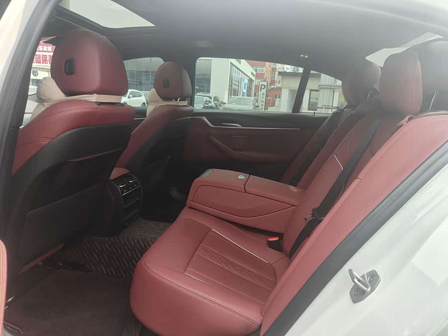 BMW 5 Series 2023