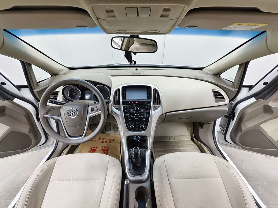 Buick Excelle GT 2013 — фото 9
