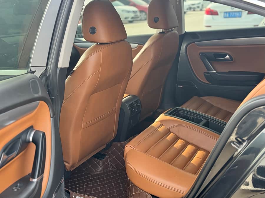 Volkswagen CC 2011