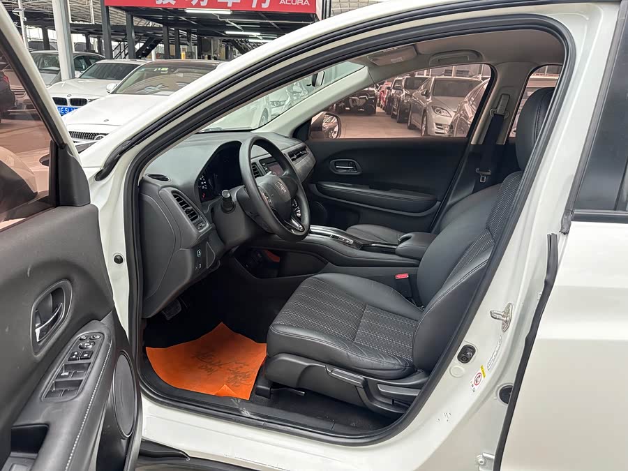 Honda Vezel 2015