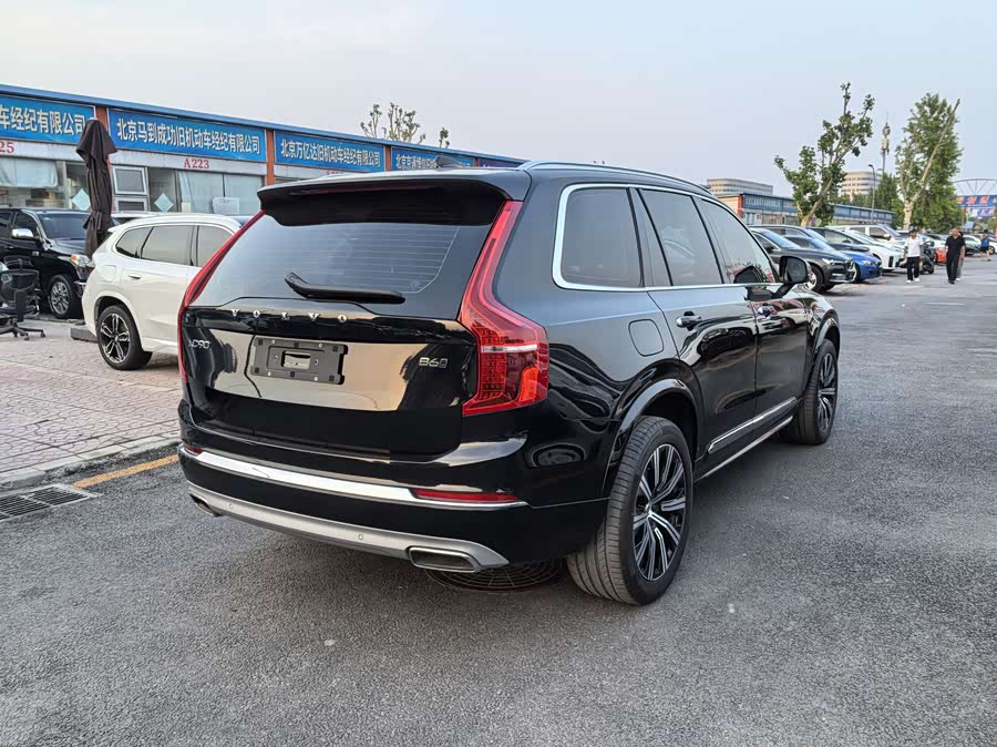 Volvo XC90 2021 — фото 23