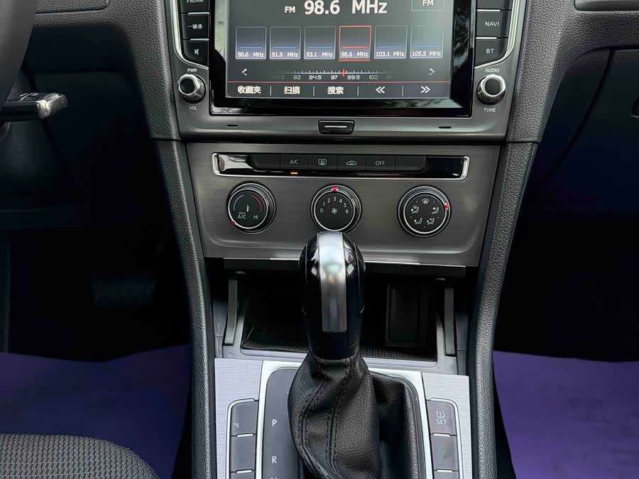 Volkswagen Golf 2015