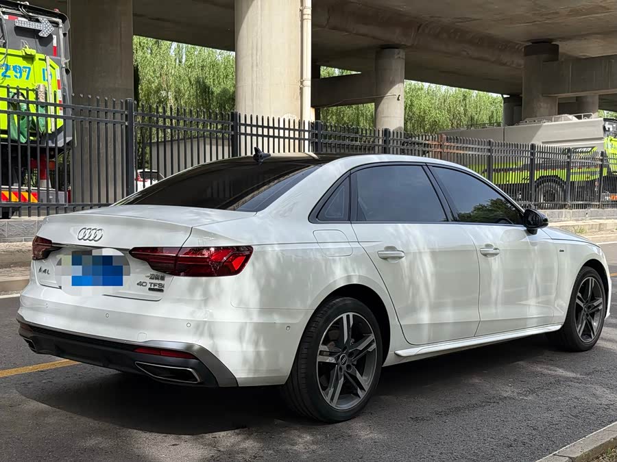 Audi A4L 2020
