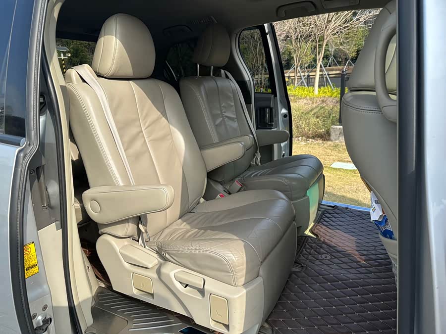 Toyota Previa 2006