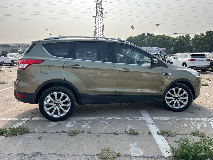 Ford Kuga 2015 — фото 8