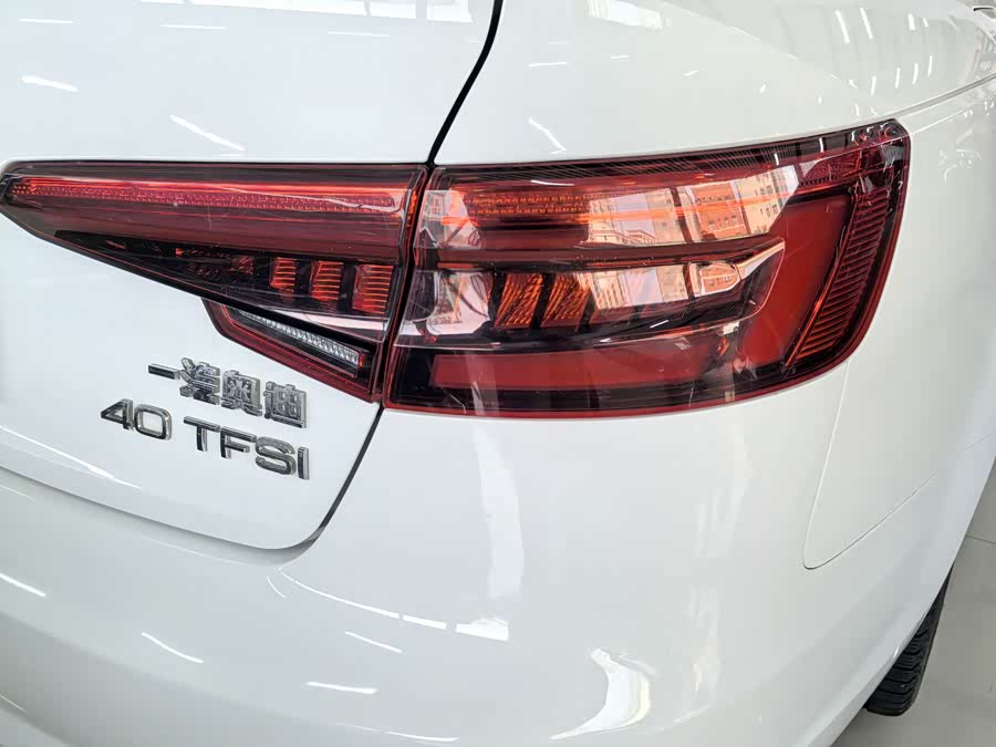 Audi A4L 2017 — фото 17
