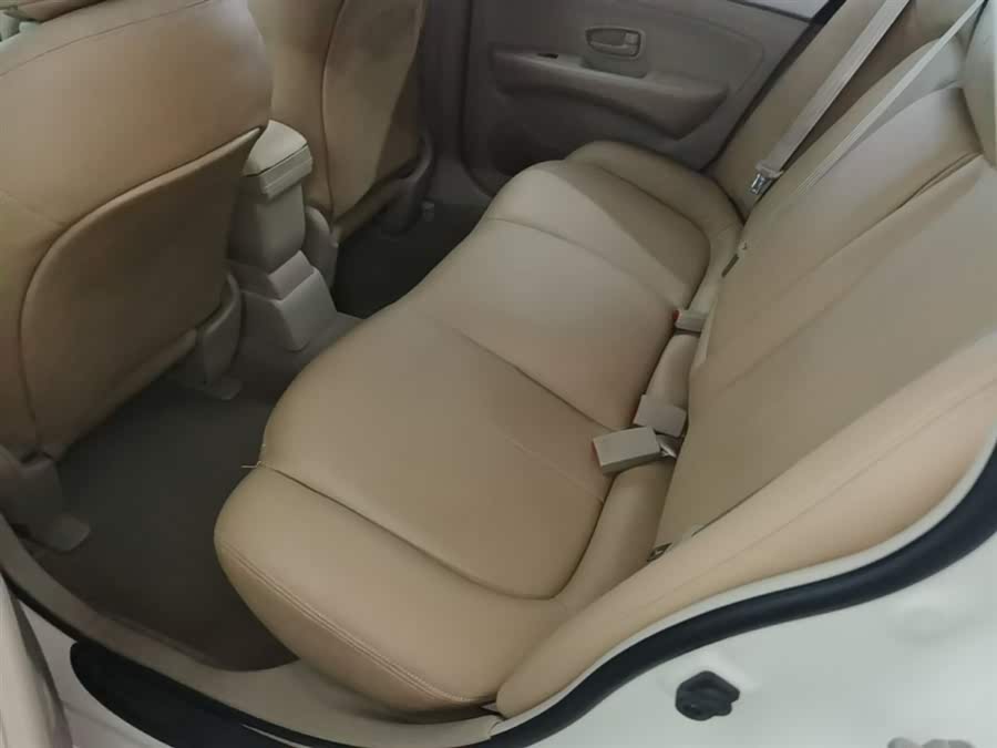 Nissan Sylphy 2018 — фото 17