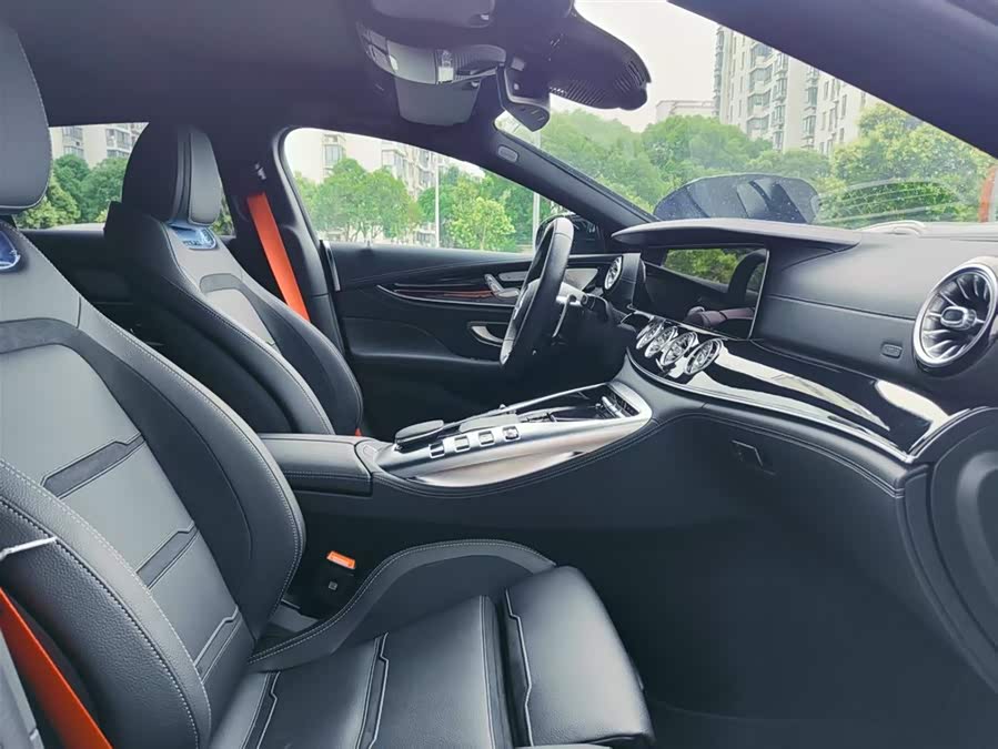 Mercedes-Benz AMG GT 2025 — фото 19