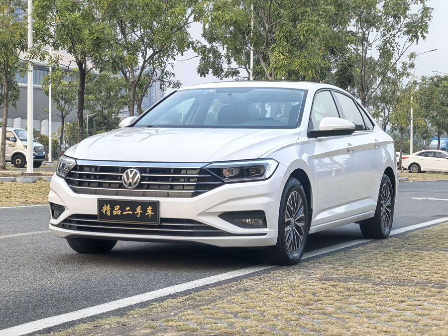 Volkswagen Sagitar 2019
