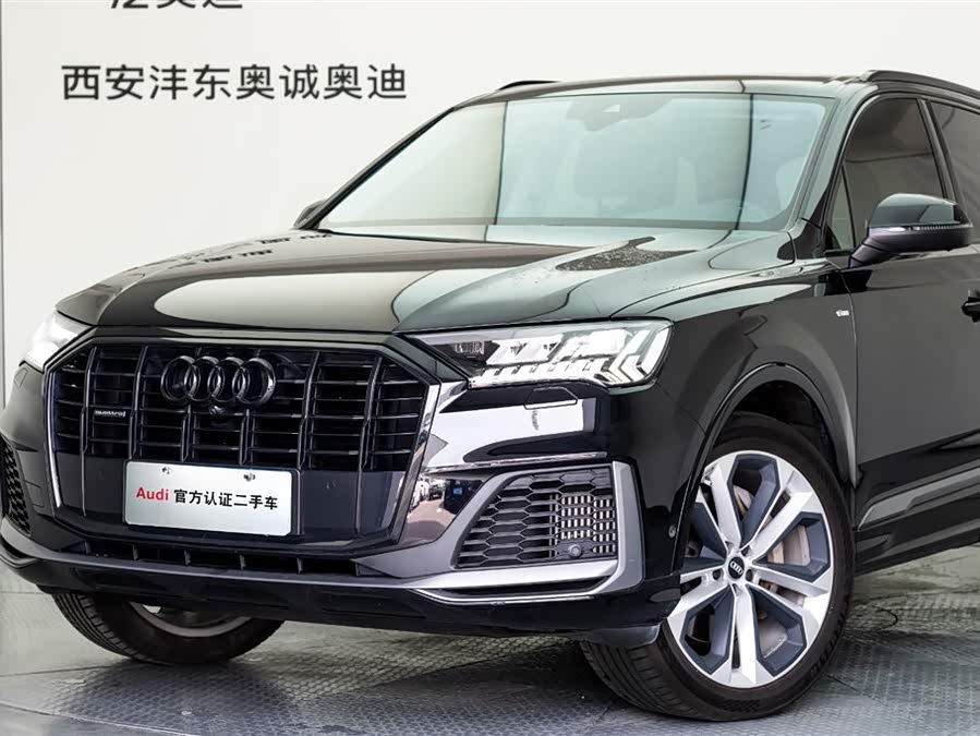 Audi Q7 2020 — фото 22