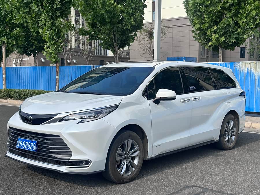 Toyota Sienna 2024