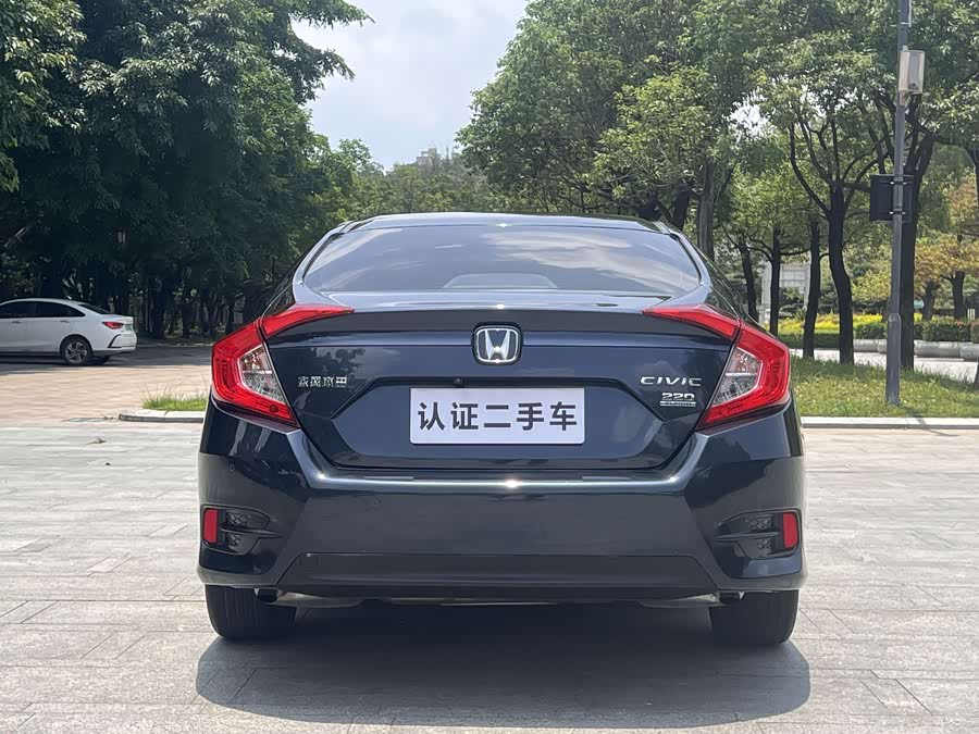 Honda Civic 2019 — фото 10