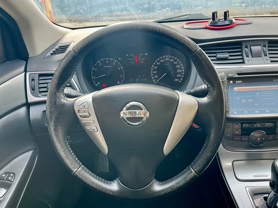 Nissan Sylphy 2014 — фото 13