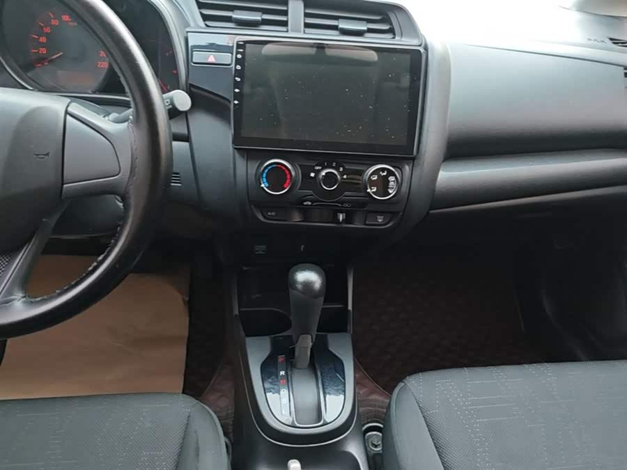 Honda Fit 2018 — фото 13