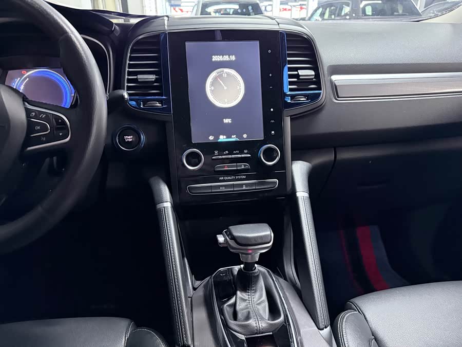 Renault Koleos 2018 — фото 15