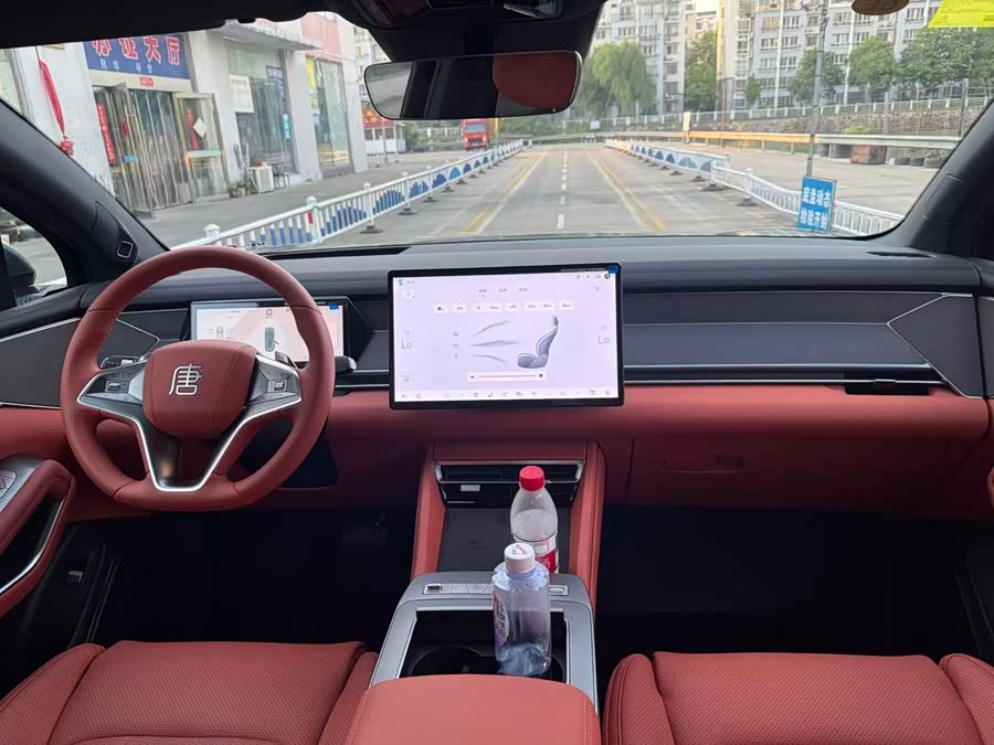 BYD Tang L 2025