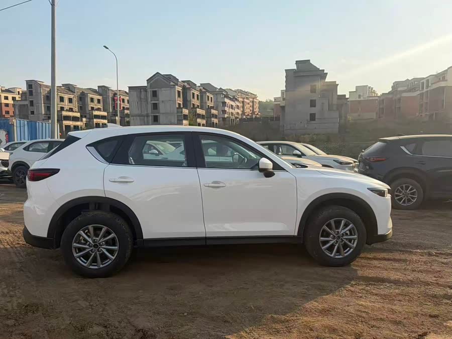 Mazda CX-5 2025