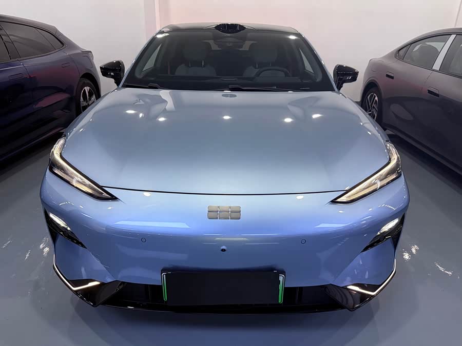 Geely Galaxy E8 2025