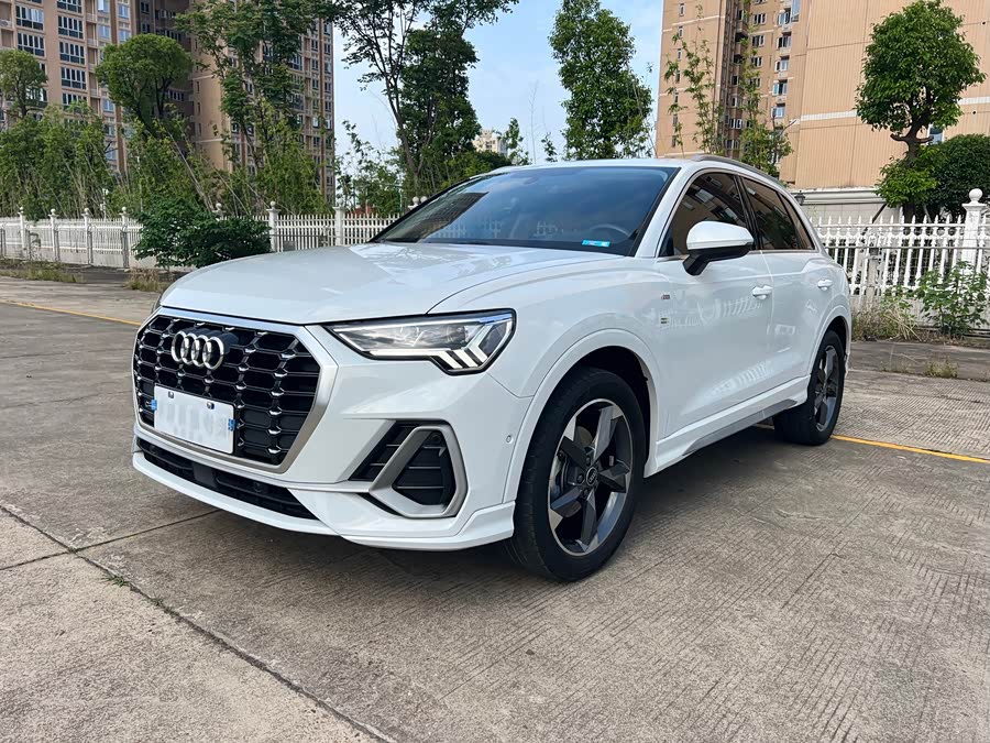 Audi Q3 2022