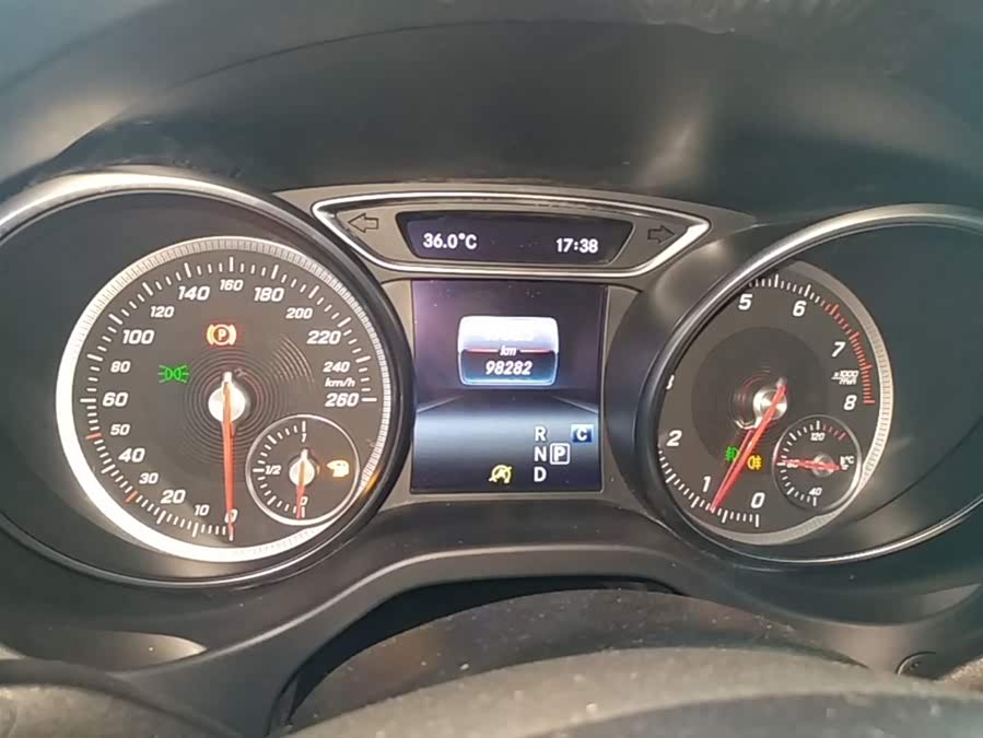 Mercedes-Benz GLA 2017 — фото 12