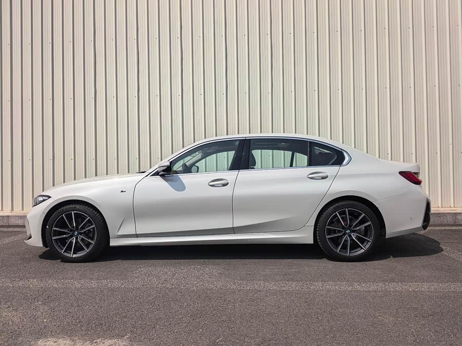 BMW 3 Series 2025
