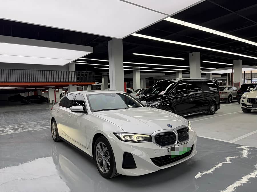 BMW i3 2024
